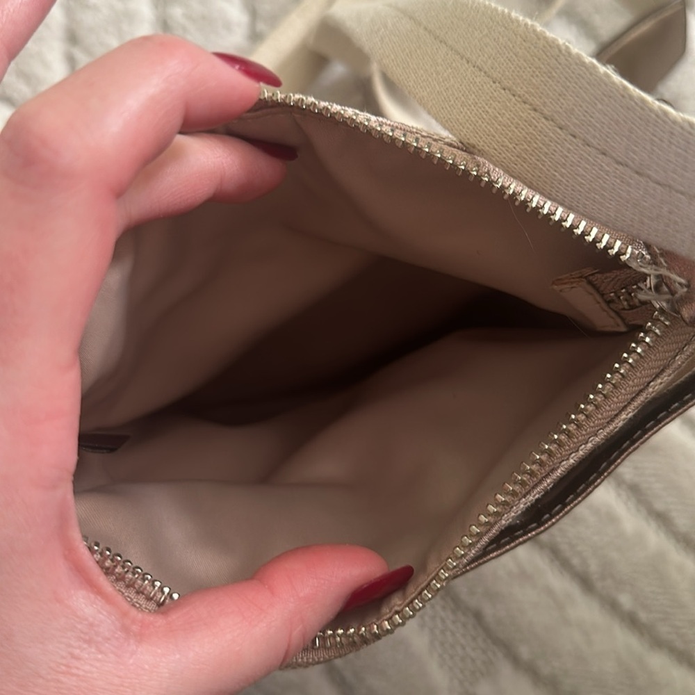 Coach Crossbody Bag - Picture 4 of 7